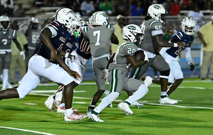 Chaminade-Madonna vs Miami Central Football - Robson Lopes - 08-26-20231045